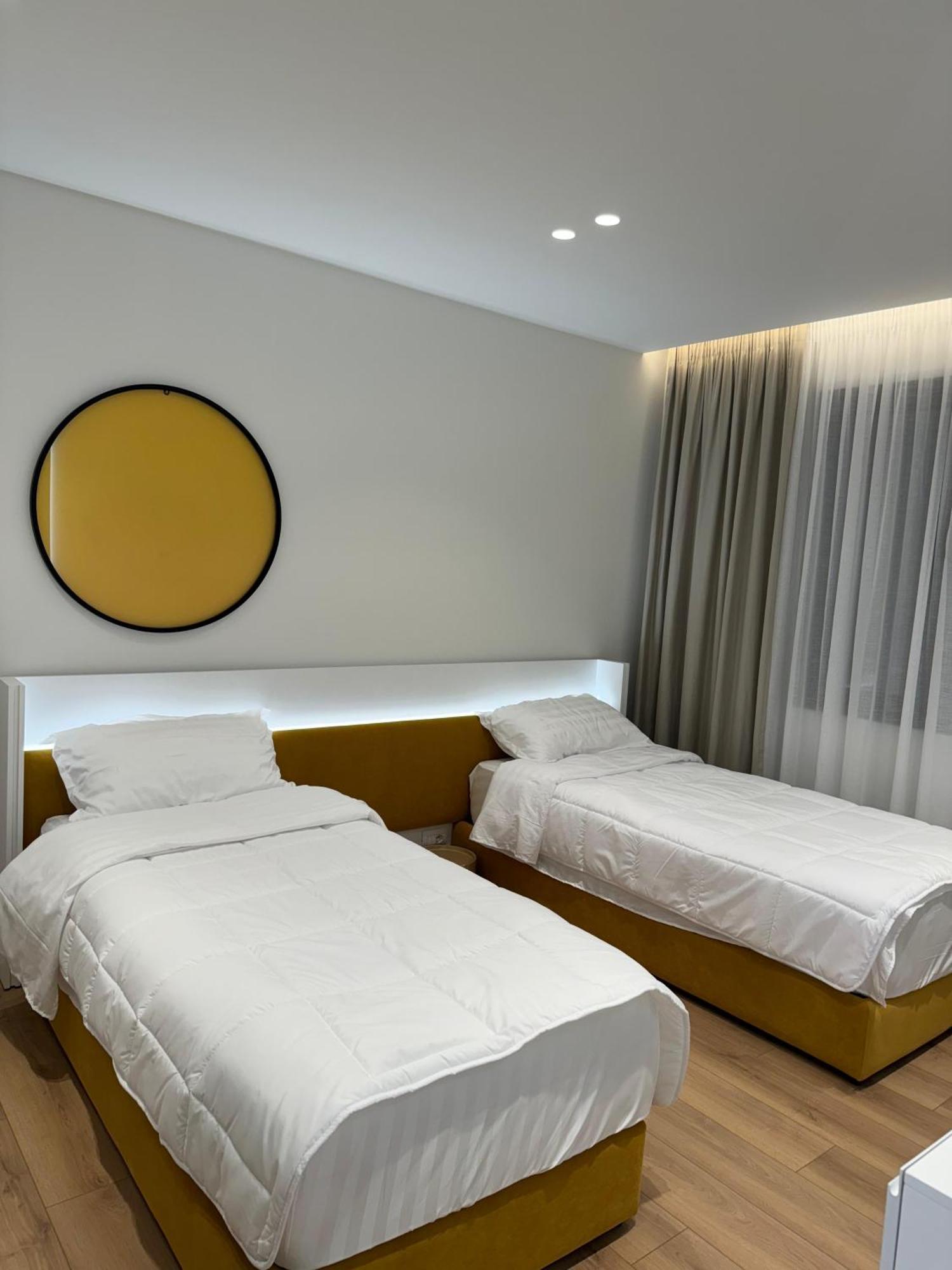 Incasso City Center Apartment Tirana Exteriör bild